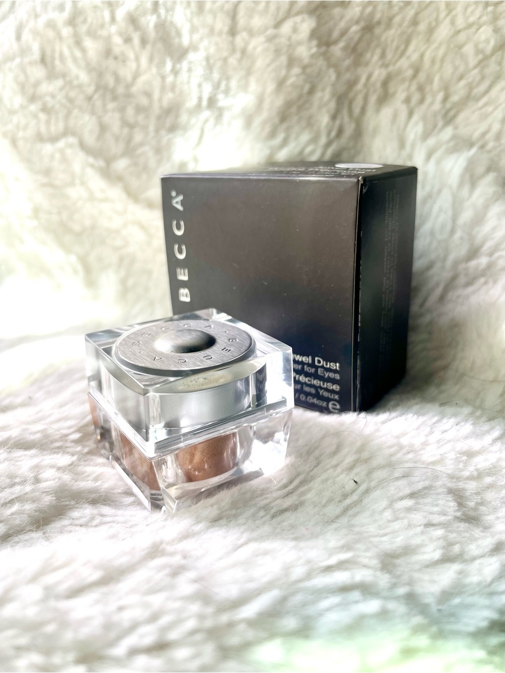 BECCA Jewel Dust Sparkling Powder in Xantho